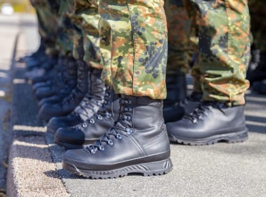 best-lightweight-tactical-boots